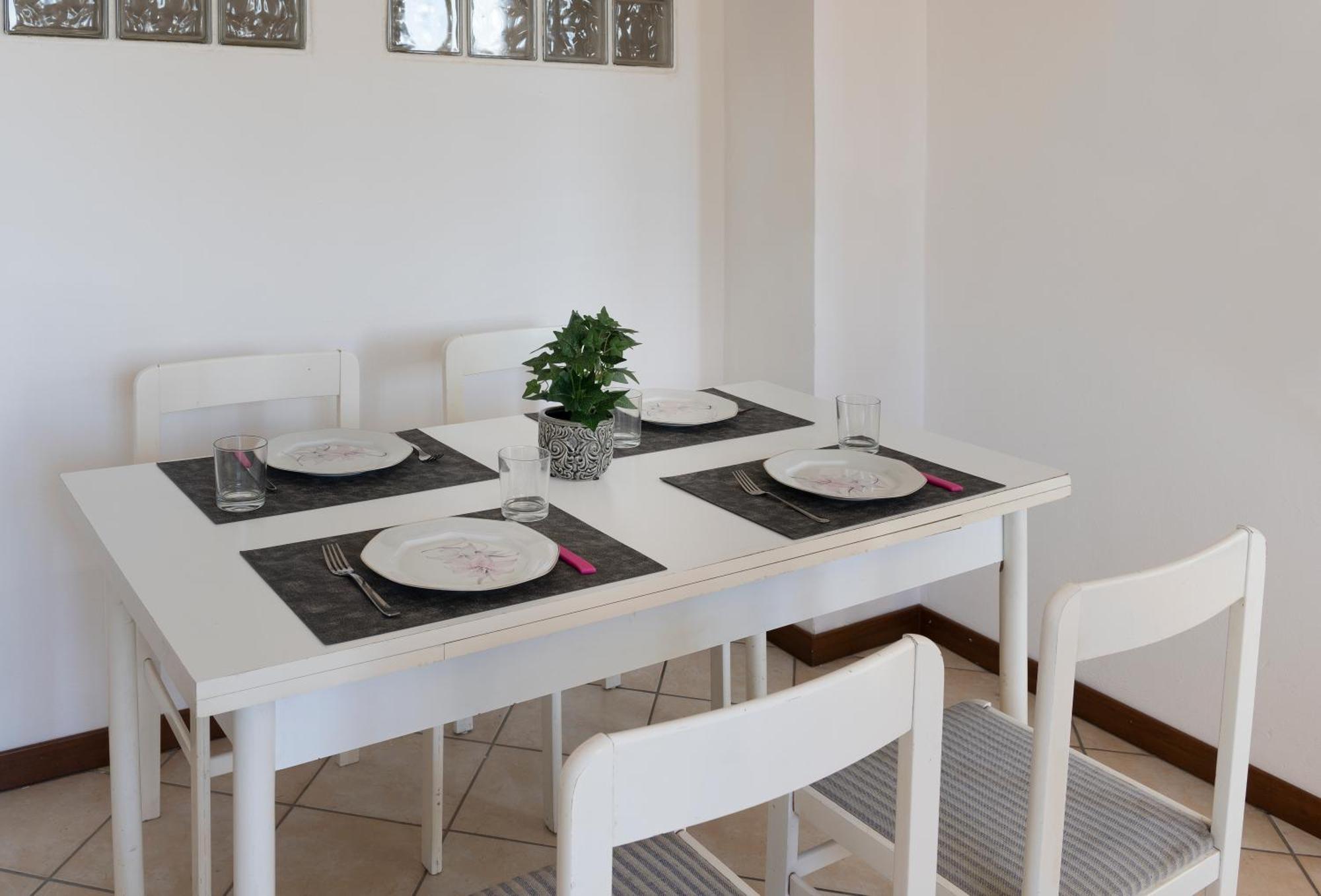 Stay House Mxp Airport Галарате Екстериор снимка